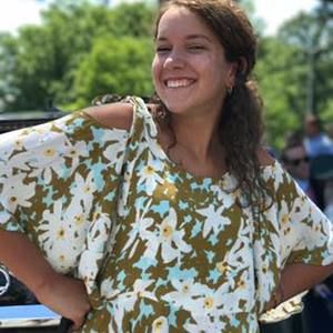 Meet your Posher, Carly